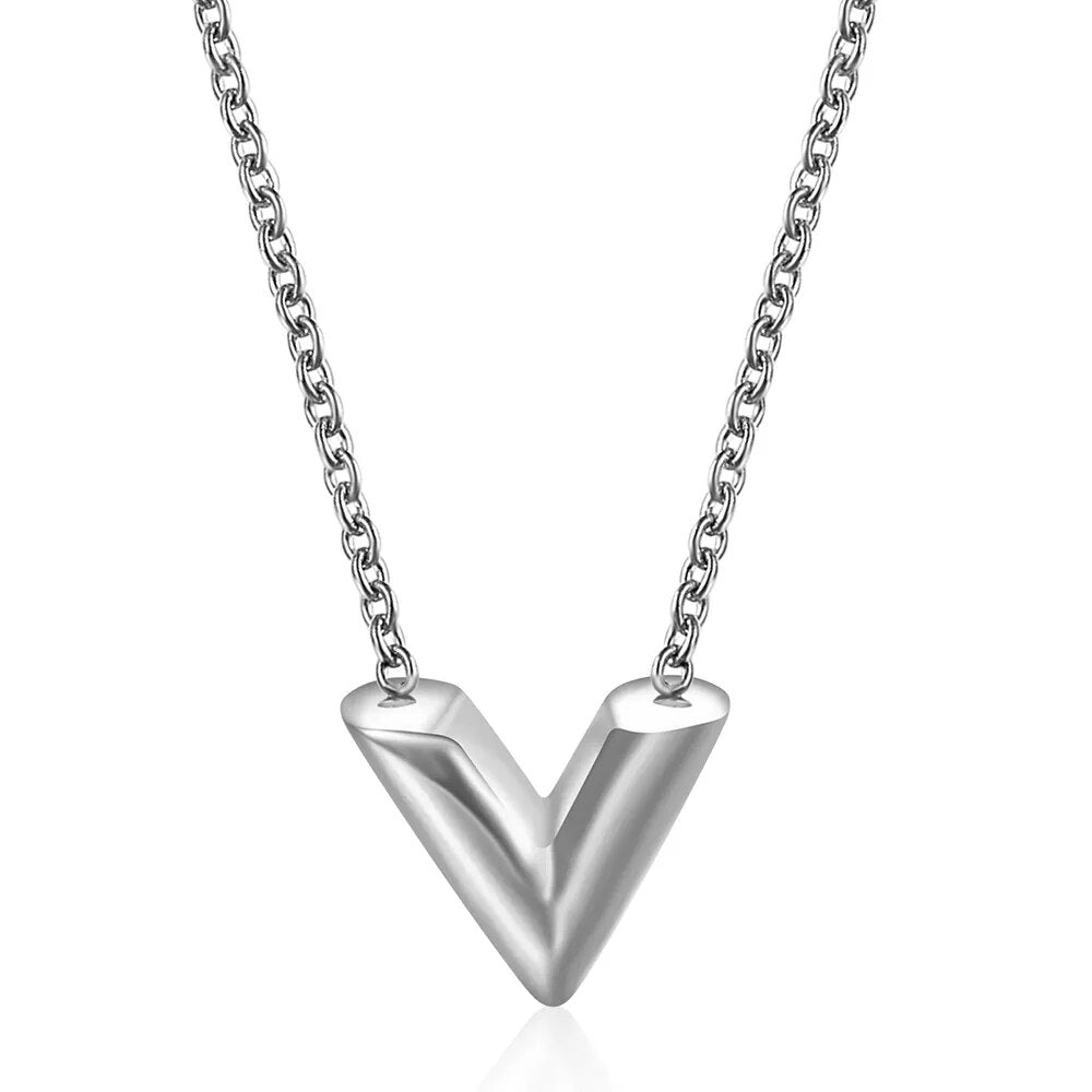 Fashion Brand V Letter Pendant Necklace For Woman Stainless Steel