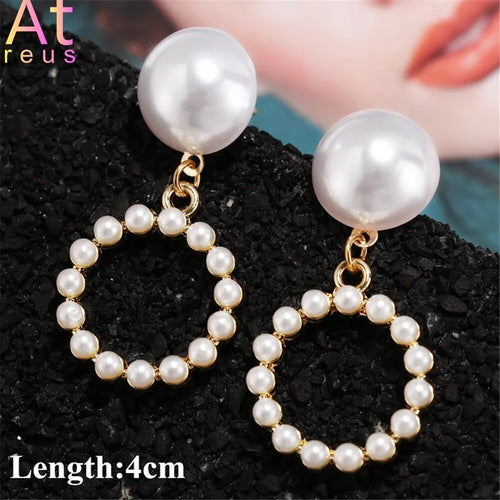 2022 New Arrival Luxury Korean Fashion Round Pearl Earrings Letter