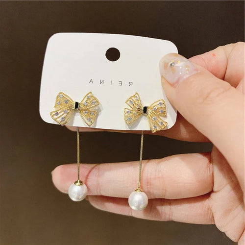 Exaggerated Luxury Crystal Flower Stud Earrings Women's Temperament