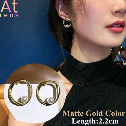 2022 New Arrival Luxury Korean Fashion Round Pearl Earrings Letter